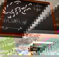 Sweet Little Cafe - Book Restaurant