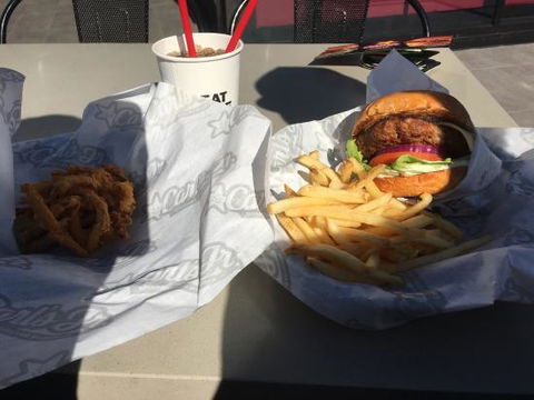 Carl's Jr. - Book Restaurant 0