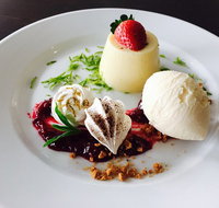 East Fusion Restaurant - Book Restaurant