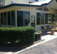 Poplar Caravan Park  Harry's Snack Shack - Book Restaurant