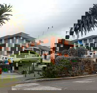 River Bistro - Book Restaurant