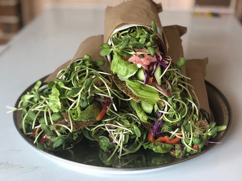 Santos Organics Mullumbimby - Book Restaurant 0