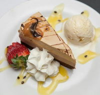 The Golfy at Sawtell - Book Restaurant