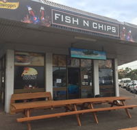 Thommos On Wallis - Book Restaurant