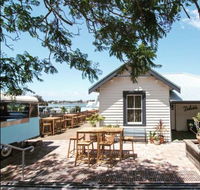 Dulcie's Cottage - Book Restaurant