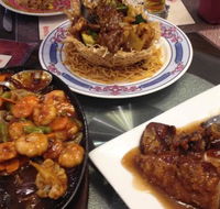 Hong Loch Chinese Restaurant - Book Restaurant