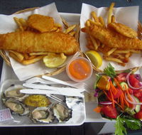 Innes' Boatshed - Book Restaurant