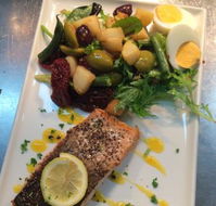 Ollie's - Book Restaurant