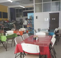 Vaneo's Cafe - Book Restaurant