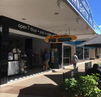 Coolangatta Pie Shop - Book Restaurant