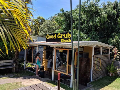 Good Grub Shack - Book Restaurant 0