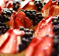 Henry's Bakery Cafe - Book Restaurant