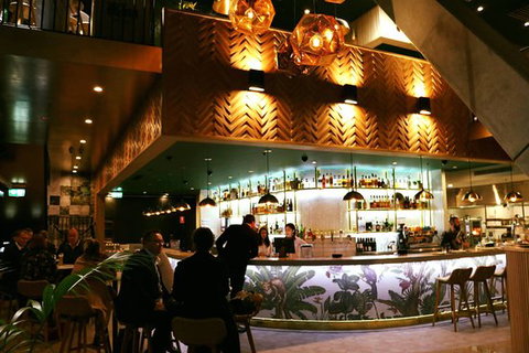 Kokomos - Book Restaurant 0