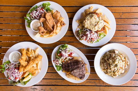 The Victoria Hotel Restaurant - Book Restaurant 0