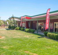 Willow Tree Cafe - Book Restaurant