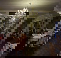 Angel Sussurri - Book Restaurant