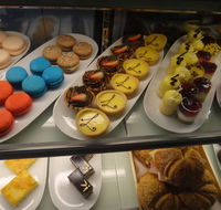 Exquisite Cakes by Lennert - Book Restaurant