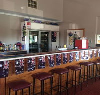 Ivanhoe hotel motel - Book Restaurant