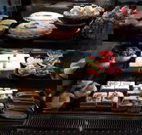 Kangaroo Valley Bakery - Book Restaurant