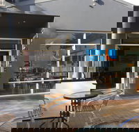 Main Deck Cafe - Book Restaurant