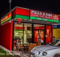 Pizza And Ribs On The Run - Book Restaurant