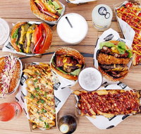 Between 2 Buns - Altona - Book Restaurant