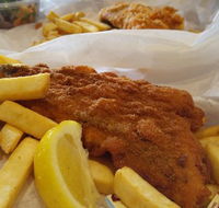 Burleigh Heads Fishmongers - Book Restaurant
