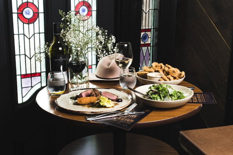 Earl Of Leicester Hotel - Book Restaurant 2
