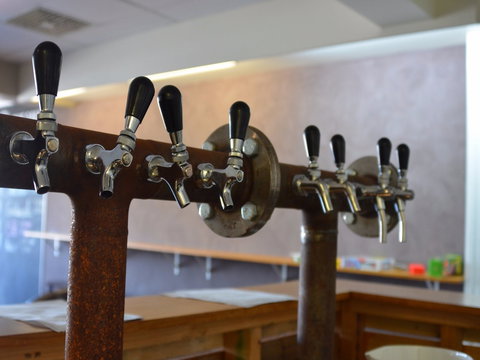 Five Barrel Brewing - Book Restaurant 2