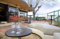 Castlemaine Takeaway and Castlemaine Book Restaurant Book Restaurant