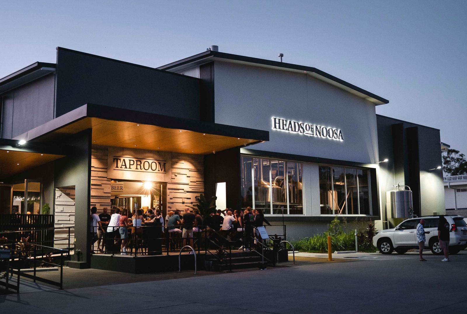  Book Restaurant