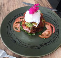 Raw Energy Burleigh Heads - Book Restaurant