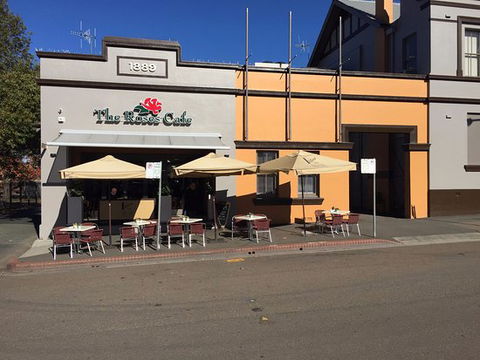 The Roses Cafe - Book Restaurant 0