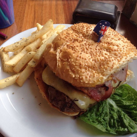 The Red Parrot Cafe - Book Restaurant 0