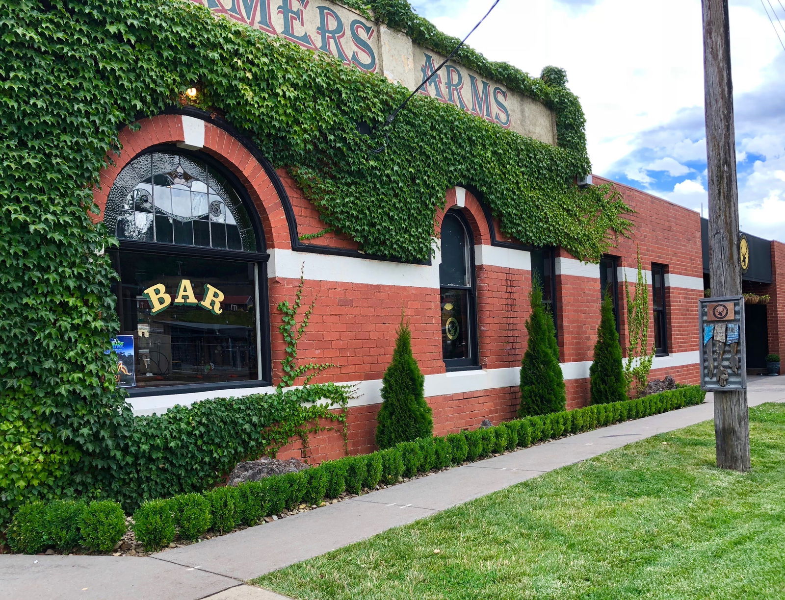  Book Restaurant
