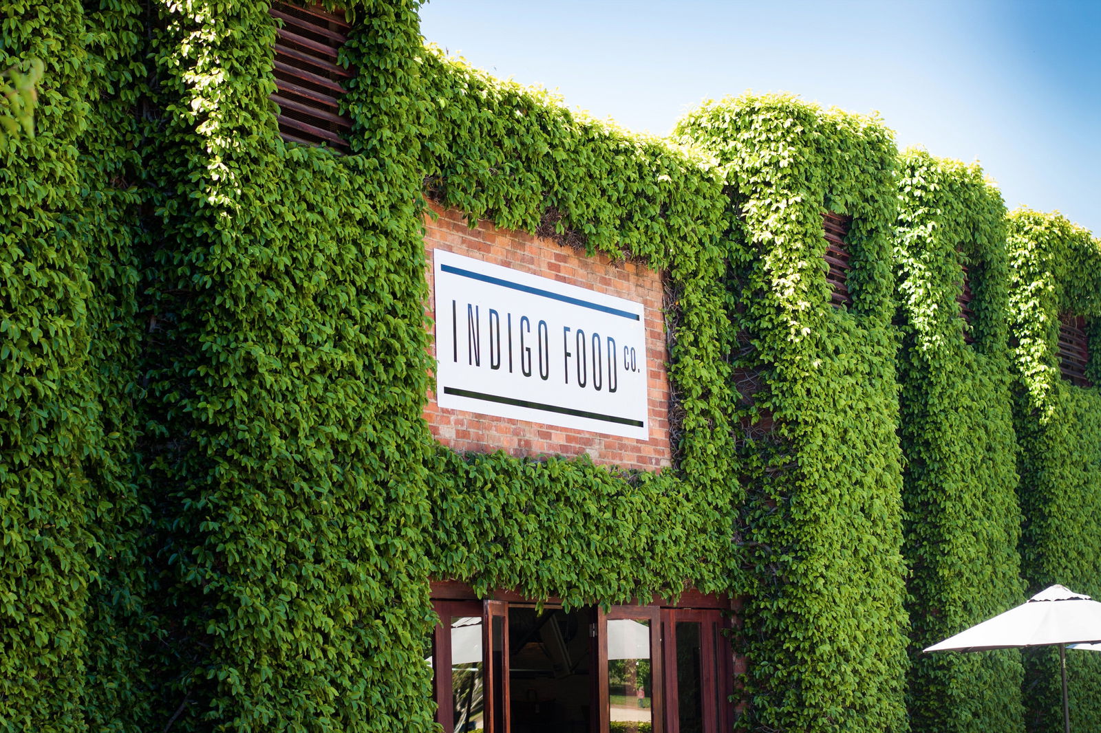  Book Restaurant