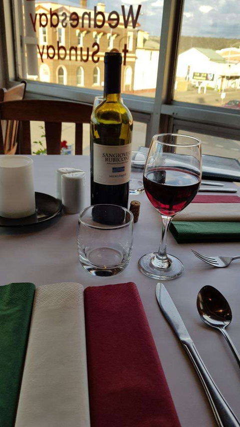 La Casa Italian Restaurant - Book Restaurant 0
