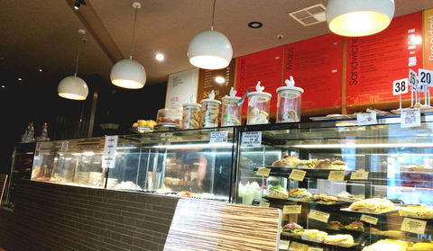 Metior Cafe - Book Restaurant 0