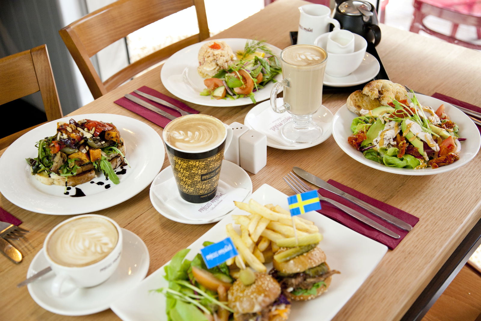 Book Restaurant