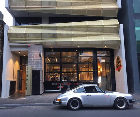 Sloane Ranger - Book Restaurant 0