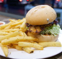 Smokey Chooks - Book Restaurant