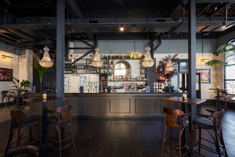 The Royal Hotel - Book Restaurant 0