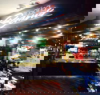 Una's Caf  Restaurant - Book Restaurant