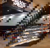 Cafe 153 on manifold - Book Restaurant