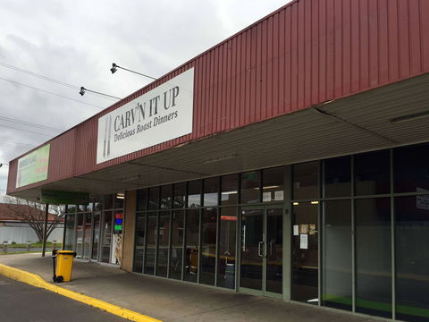 Carv'n It Up - Werribee - Book Restaurant 0