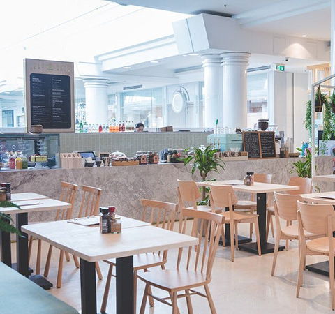 Leaf Cafe & Co - Miranda - Book Restaurant 0