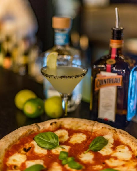 Pizzeria Violetta - Kenmore - Book Restaurant 0