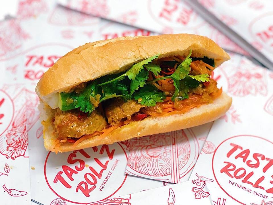 Middleton Grange NSW Book Restaurant