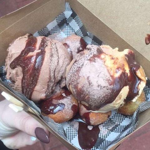 Tommy Sugo - Book Restaurant 0