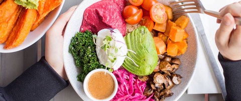 Trei Cafe - Book Restaurant 0